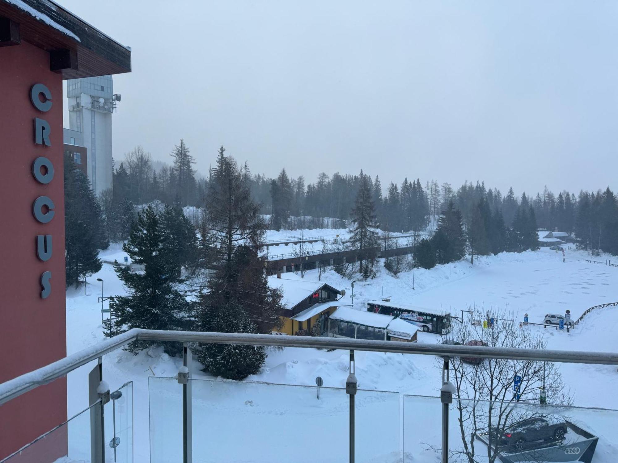 Apartment With Mountain View In Hotel Crocus, Strbske Pleso Exterior photo